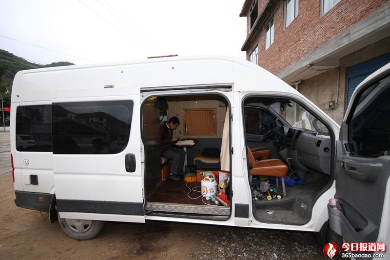 �V�������@λ܊�D(zhu��n)�ɲ���һ��(sh��)ӛ��(sh��)���ɸ�&ldquo;ʮ��Óؚ�\��&rdquo;��ؚ����Óؚժñ (3).JPG